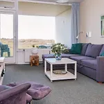 In With Free Water Park Access Apartment *