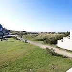Apartment In With Free Water Park Access *